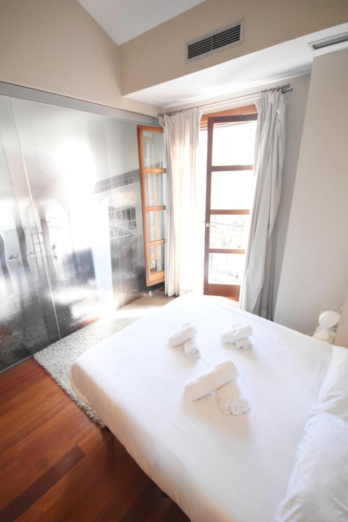 Bello Apartamento En La Plaza Del Tossal Валенсія Екстер'єр фото